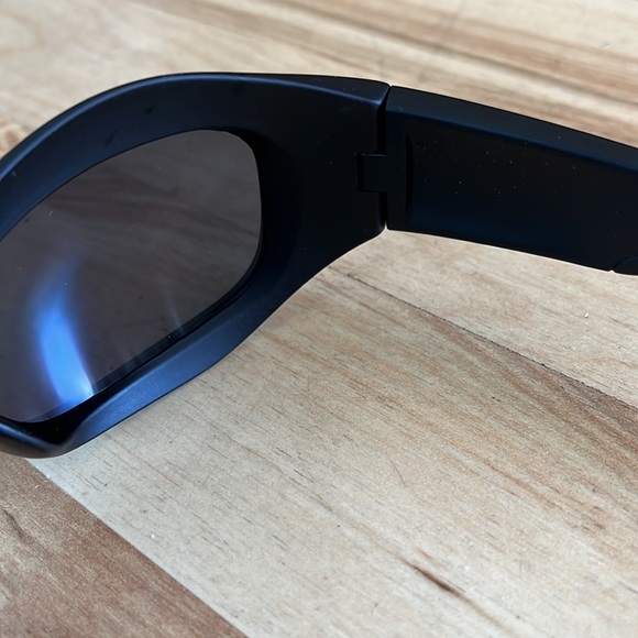 Sunglasses in the style of Kim Kardashian Mask Balenciaga Style Weap Around - Picture 5 of 5